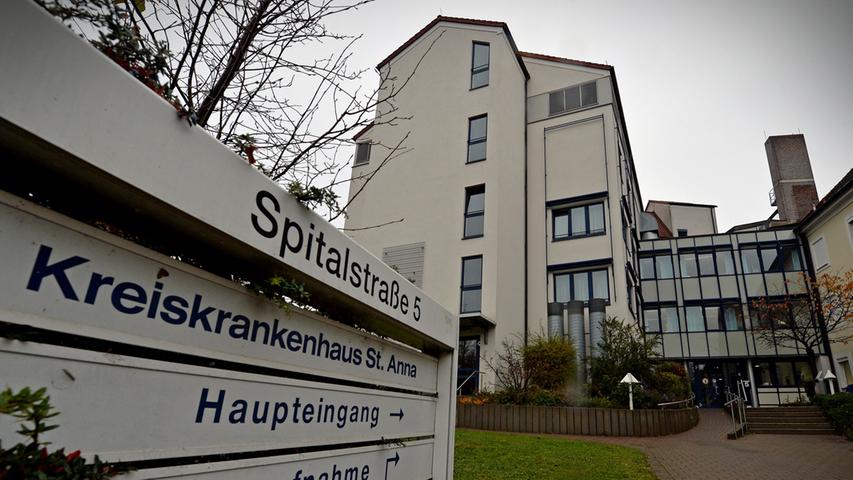 Das Kreiskrankenhaus St. Anna in Höchstadt bleibt ein Langzeit-Patient: Nach mehreren personellen Wechseln und roten Zahlen in 2014 soll es in den nächsten Jahren wieder bergauf gehen.