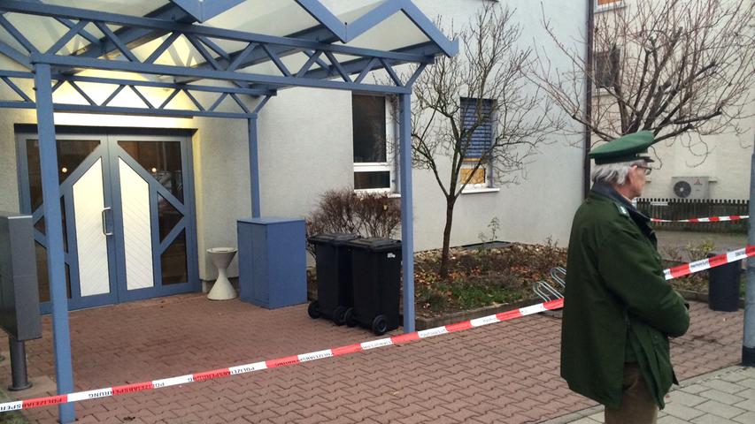 Im Jobcenter Rothenburg hat sich im Dezember 2014 eine Tragödie ereignet: Ein 28-jähriger Mann griff einen Angestellten der Behörde mit einem Messer an. Das 61-jährige Opfer starb noch vor Ort. Die Hintergründe sind noch völlig unklar.