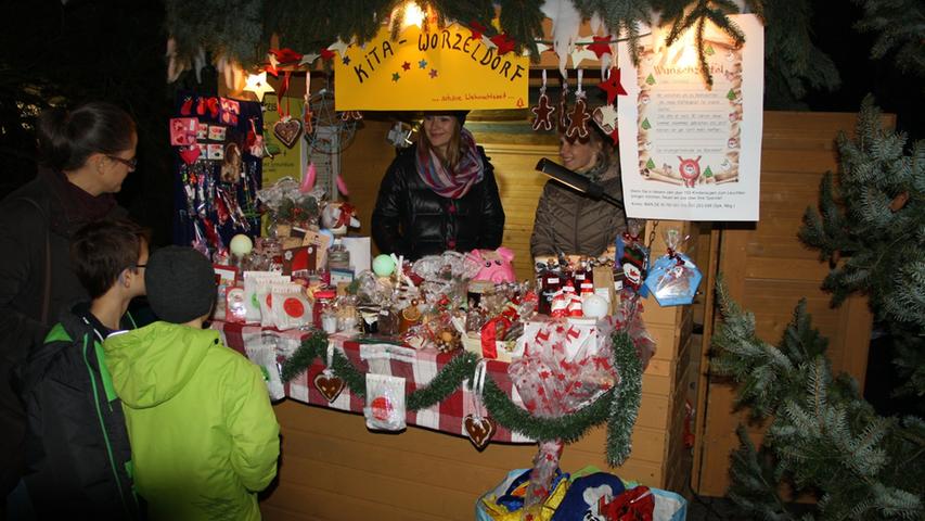 Herpersdorfer Weihnachtsmarkt mit Christkind und viel Musik