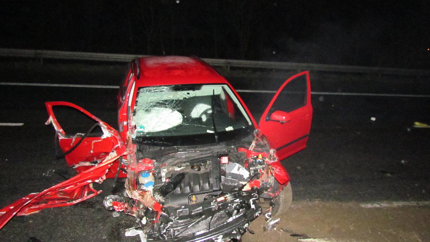 Der Skoda wurde bei dem Unfall im Dezember 2014 komplett zerstört, der Fahrer erlitt nur leichte Verletzungen.