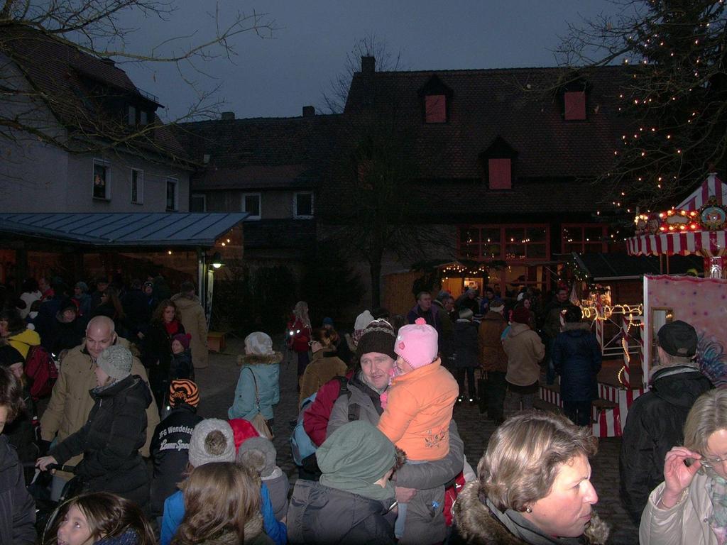Lights of Gospel: Weihnachtsmarkt im Wendelsteiner Altort