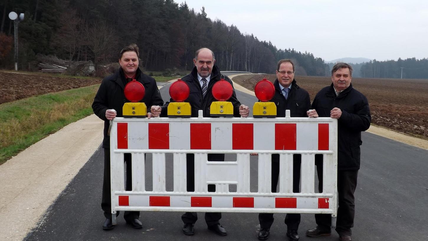 Straße zwischen Degerndorf und Stetten ist wieder befahrbar