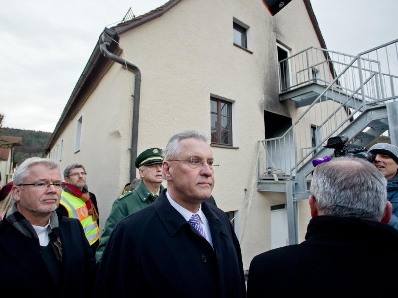 Feuer und Hass: Geplante Flüchtlings-Unterkünfte brannten