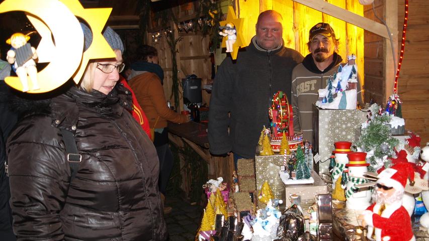 Barocker Weihnachtsmarkt lockte nach Gößweinstein