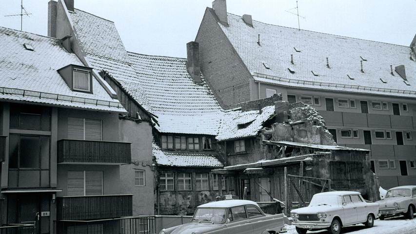 Das Hinterhaus in der Bergstraße 16 ist zerfallen.  Hier geht's zum Artikel: Obere Schmiedgasse
