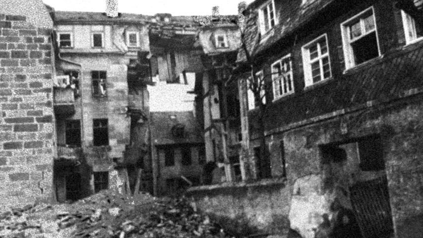 Auch Teile Fürths werden Ende des Zweiten Weltkrieges bombardiert und zerstört.