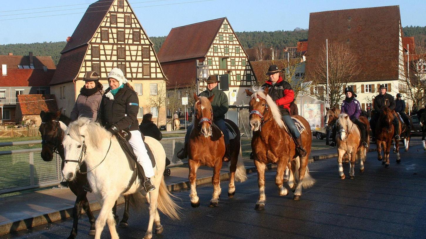 Spalt: Ross und Reiter erhielten traditionellen Segen
