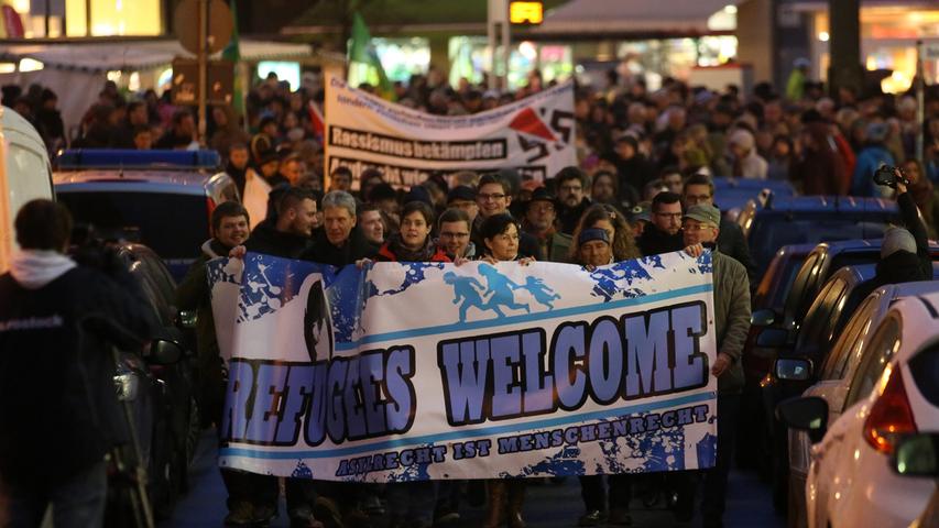 Gegen Pegida, für Toleranz: Tausende Deutsche demonstrieren