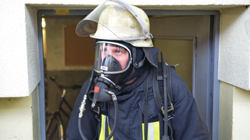 Feuerwehr kann Kellerbrand in Fürth schnell löschen