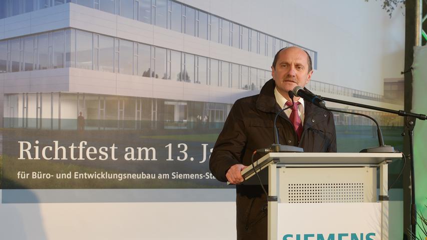 Der Rohbau steht: Richtfest bei Siemens Healthcare in Forchheim