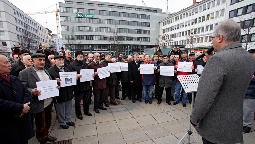 Mahnwache für Pressefreiheit: 200 Muslime demonstrieren 