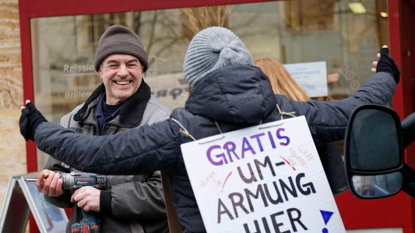 Stopp in Neumarkt: Einmal knuddeln gefällig?