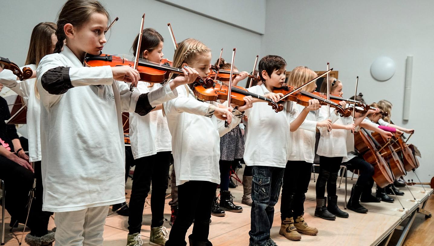 Die Streicherklasse 4m der Luitpoldschule: Inspirierter und ambitionierter Musiker-Nachwuchs, bei dem der Spaßfaktor beim Musizieren klar im Vordergrund steht.