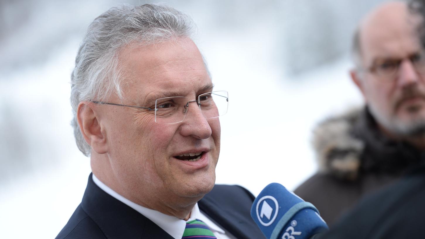 Herrmann rechnet mit Herrmann rechnet mit