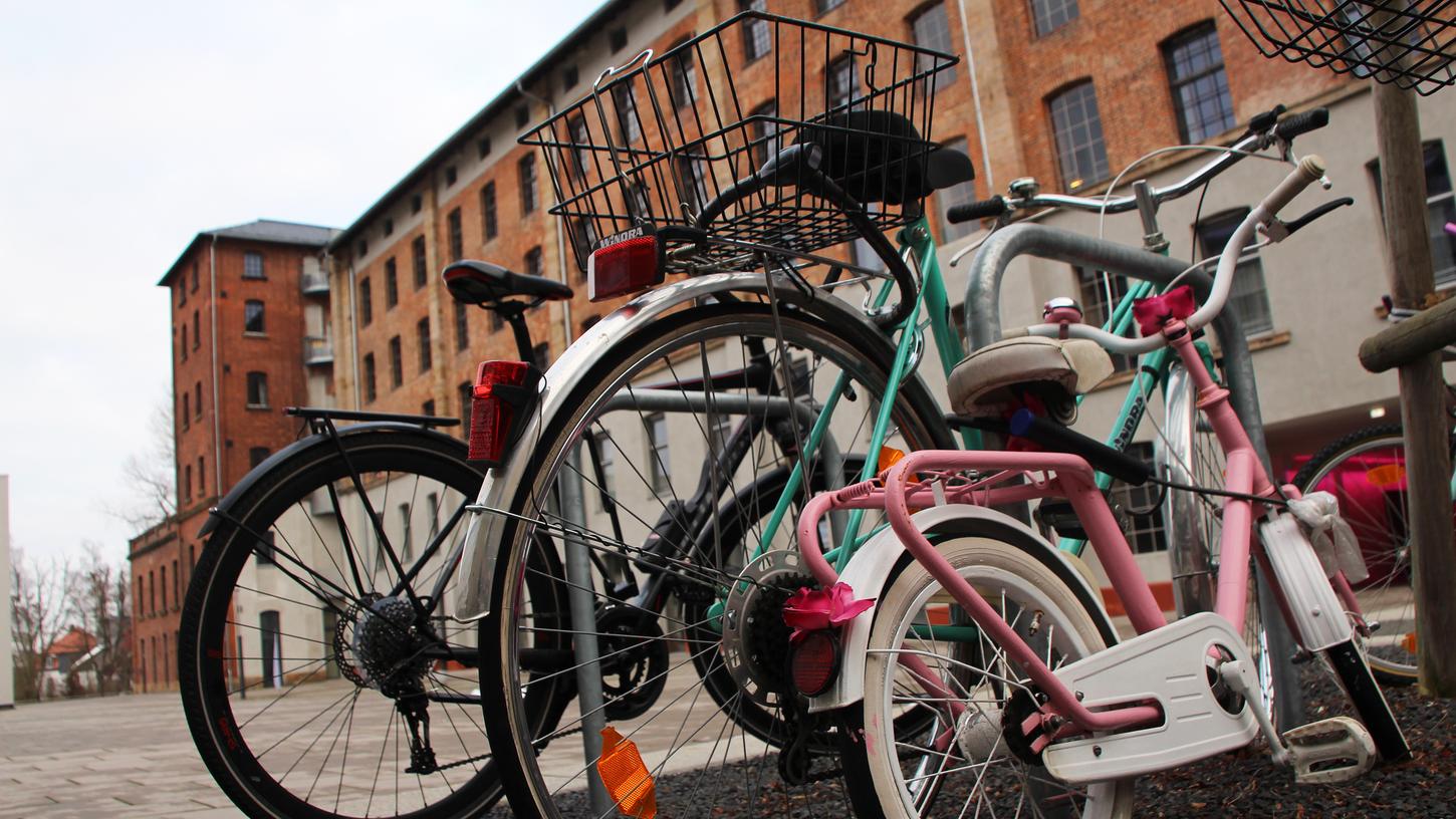 Das Fahrrad ist in Bamberg eines der bevorzugten Fortbewegungsmittel: Mit dem Beschluss des Stadtrates werden nun sieben Ziele der Initiative "Radentscheid Bamberg" umgesetzt - für ein sichereres Radeln in der Domstadt. 