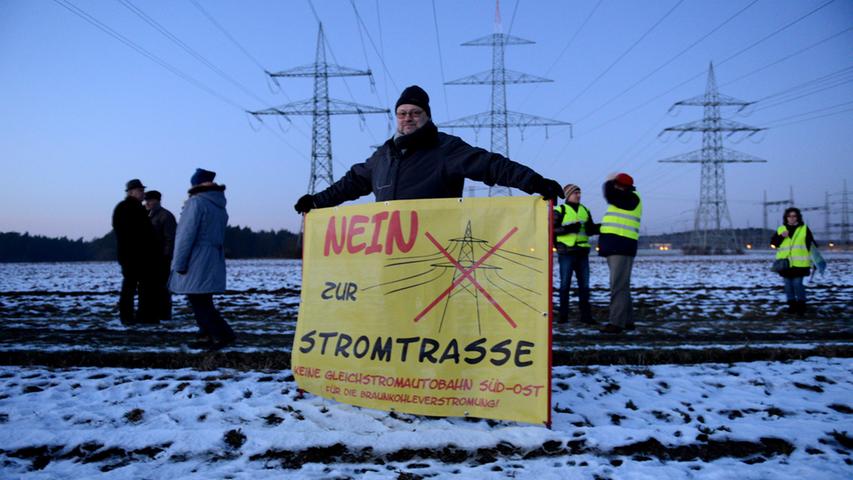 FOTO: Hans-Joachim Winckler DATUM: 7.2.2015..MOTIV: Demo gegen geplante  Stromtrasse in Raitersaich