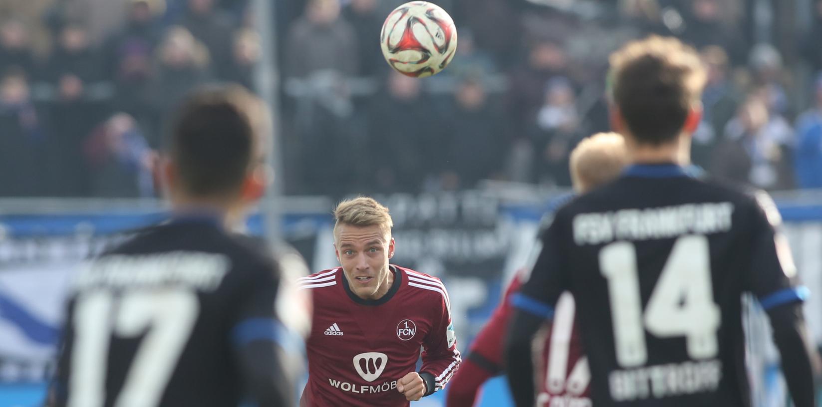 Kaltstart in Frankfurt: Schwacher Club verliert 1:2 Kaltstart in Frankfurt: Schwacher Club verliert 1:2