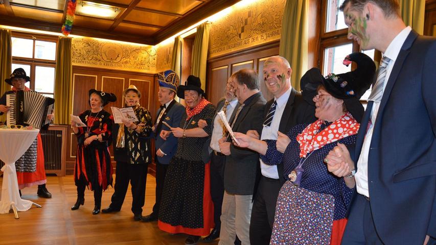 Schwabacher Hexen übernehmen Kommando in Redaktion und Rathaus