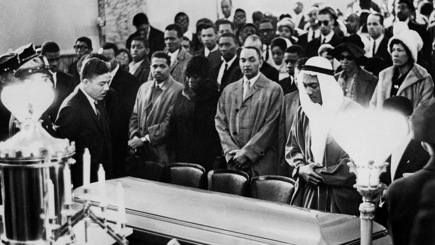Alle drei Attentäter wurden zu Haftstrafen verurteilt. Am 27.Februar 1965 wurde Malcolm X in Harlem, New York beigesetzt.