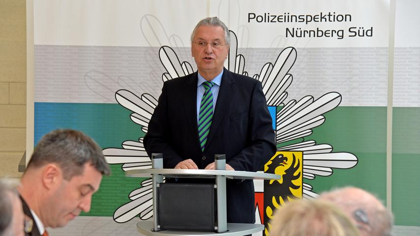 Hermann und Söder weihen neue Polizeiinspektion Süd ein