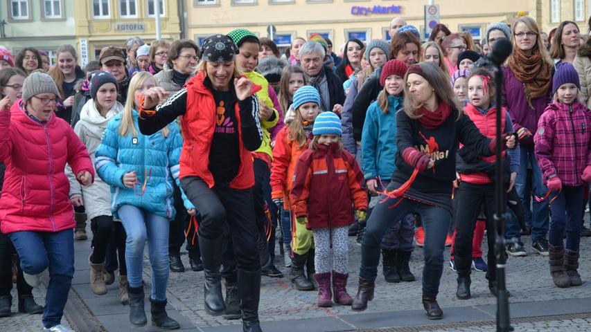 Mit Tanz gegen Gewalt: "One Billion Rising" in Bamberg
