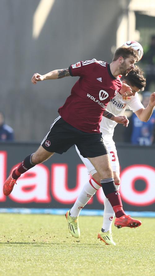 Neuzugang Guido Burgstaller feiert sein Startelf-Debüt in Nürnberg. Neben Jakub Sylvestr soll er die Sturmabteilung des FCN beleben.