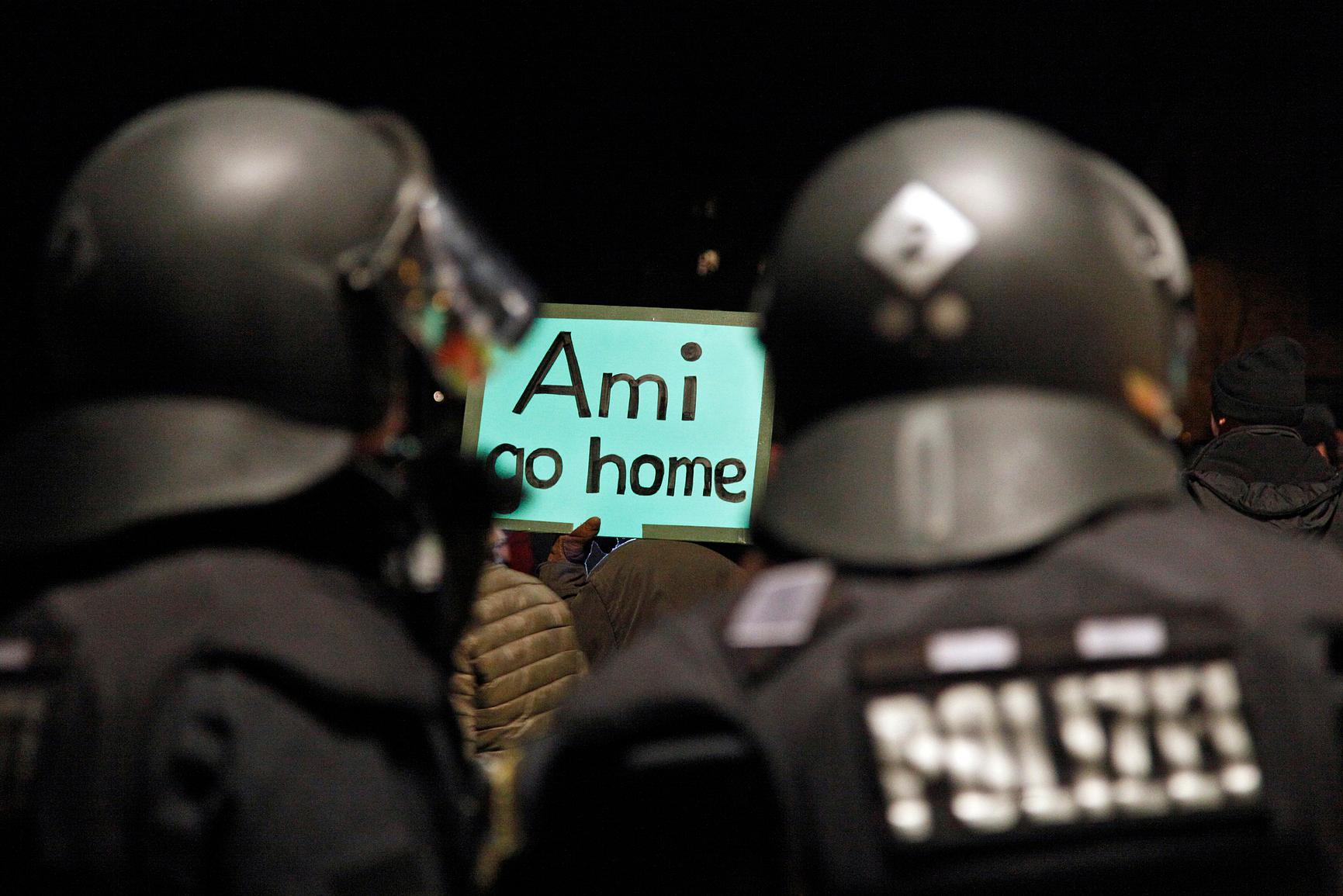 Nügida trifft auf Anti-Nügida: Blockaden in Nürnberg