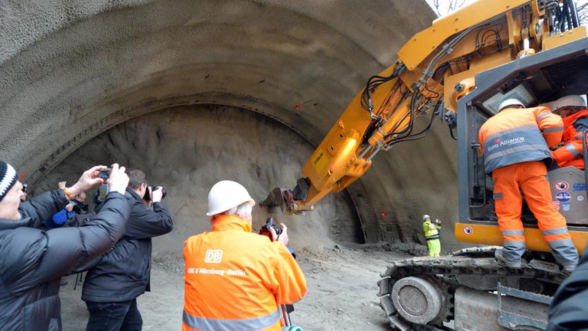 Durch den Burgberg: Tunnelanschlag in Erlangen