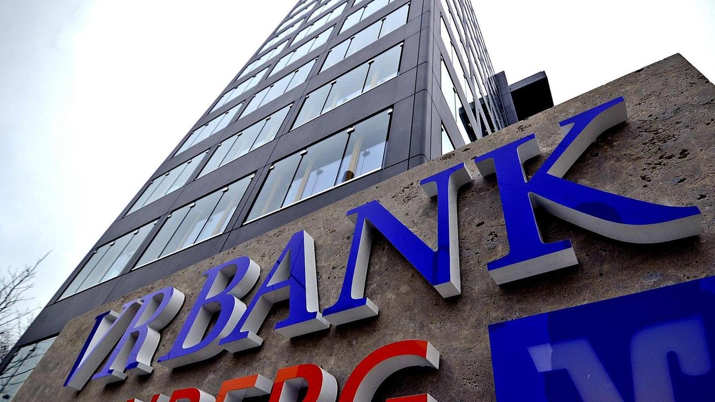 Die Genossenschaftsbanken rechnen in diesem Jahr wegen der niedrigen Zinsen mit deutlich geringeren Gewinnen.