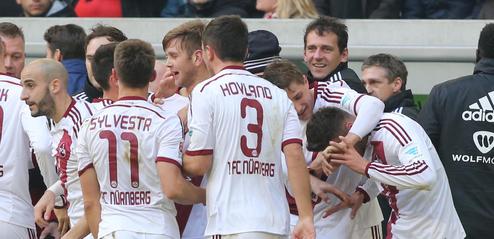 Pure Freude beim 1. FC Nürnberg: Trotz Rückstand können die Spieler am Ende einen Sieg feiern.