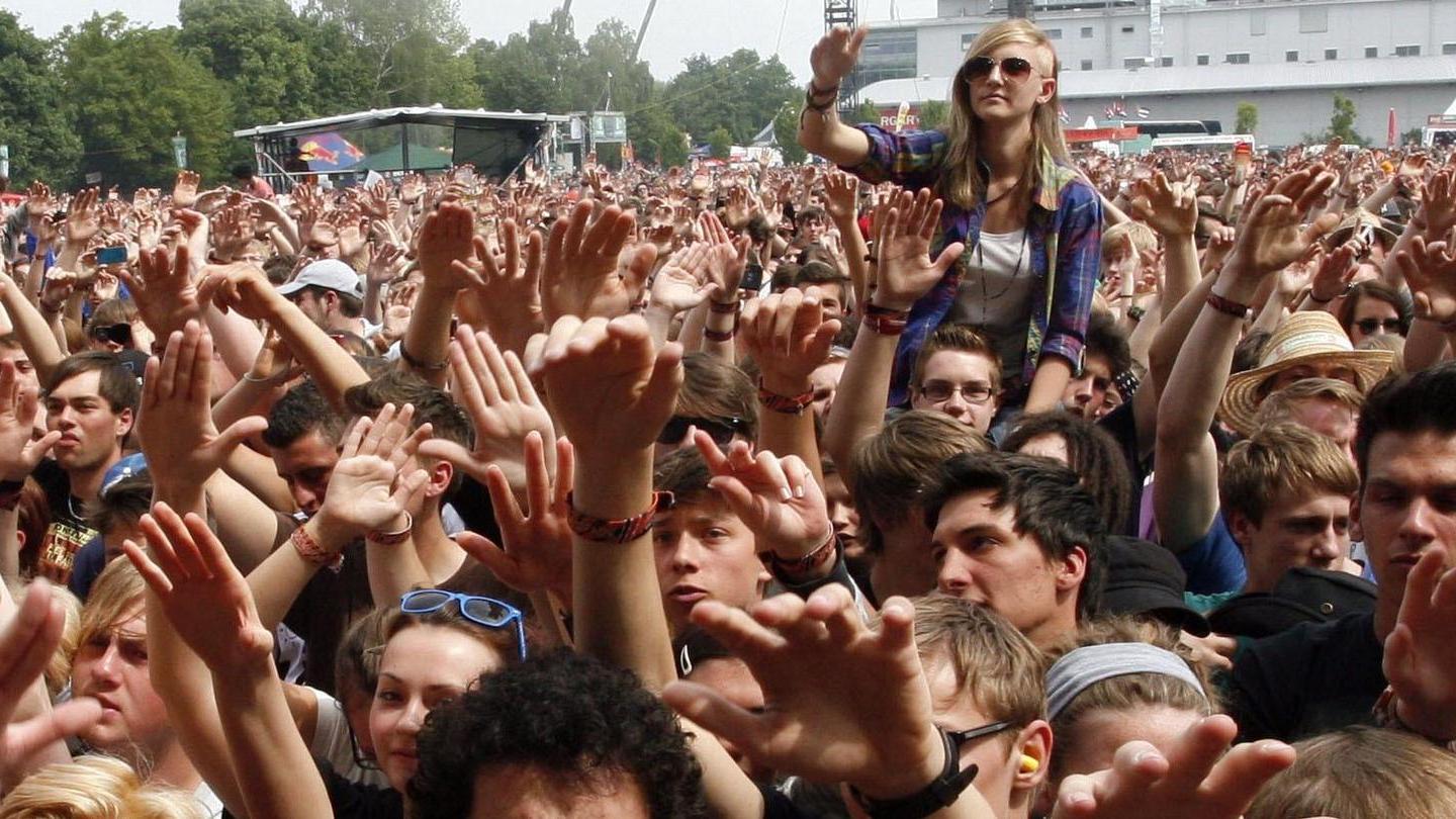 Musikpartys kann man nie genug haben: Die Zahl der großen Rock-Festivals erhöht sich heuer nochmal: In Nürnberg steigt wieder "Rock im Park", in München erstmals "Rockavaria".