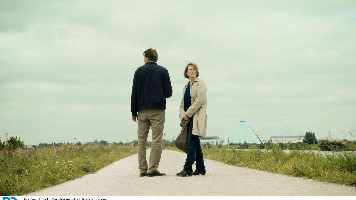 "Das Recht sich zu sorgen", so lautet der Titel für den zweiten Franken-Tatort in dem die Hauptkomissare Felix Voss und Dagmar Manzel erneut gemeinsam ermitteln werden. "Das Recht sich zu sorgen", so lautet der Titel für den zweiten Franken-Tatort in dem die Hauptkomissare Felix Voss und Dagmar Manzel erneut gemeinsam ermitteln werden.