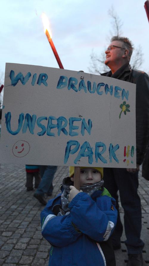 Selbst die Kleinsten fordern: "Wir brauchen unseren Park!"