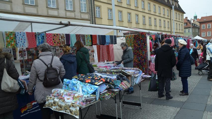Stoffe so weit das Auge reicht: Stoffmarkt in Bamberg