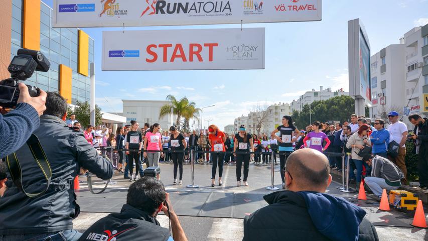 High-Heels-Lauf und Fun Run in Antalya
