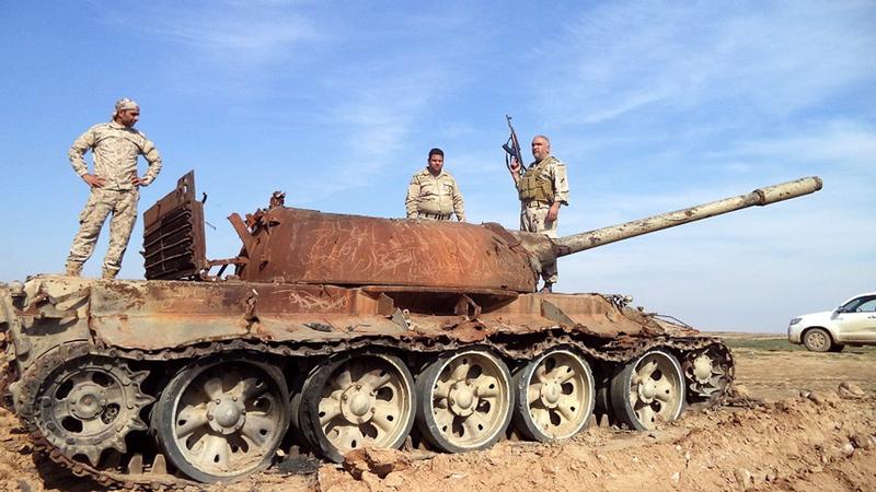 Irakische Soldaten bereiten eine Offensive gegen Tikrit vor.