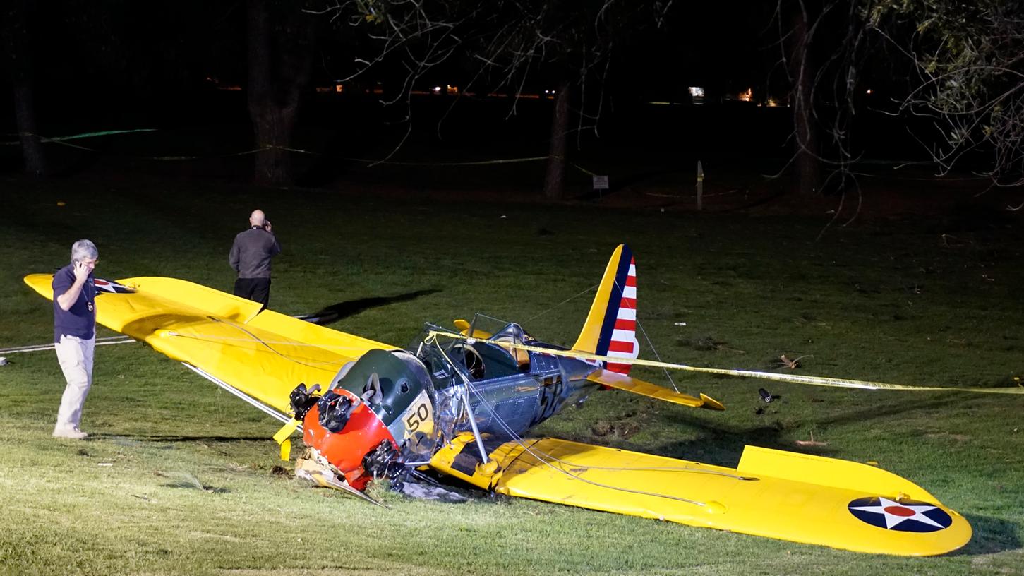 Schauspieler Harrison Ford überlebte eine Bruchlandung mit einem Kleinflugzeug.
