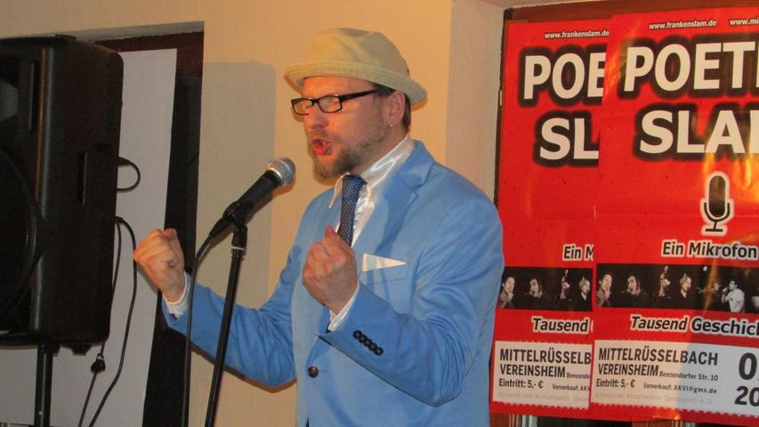 Michael Jakob moderierte den Poetry Slam.