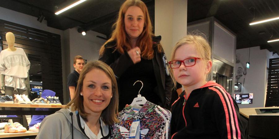Magdalena Neuner besucht Adidas-Store in Nürnberg