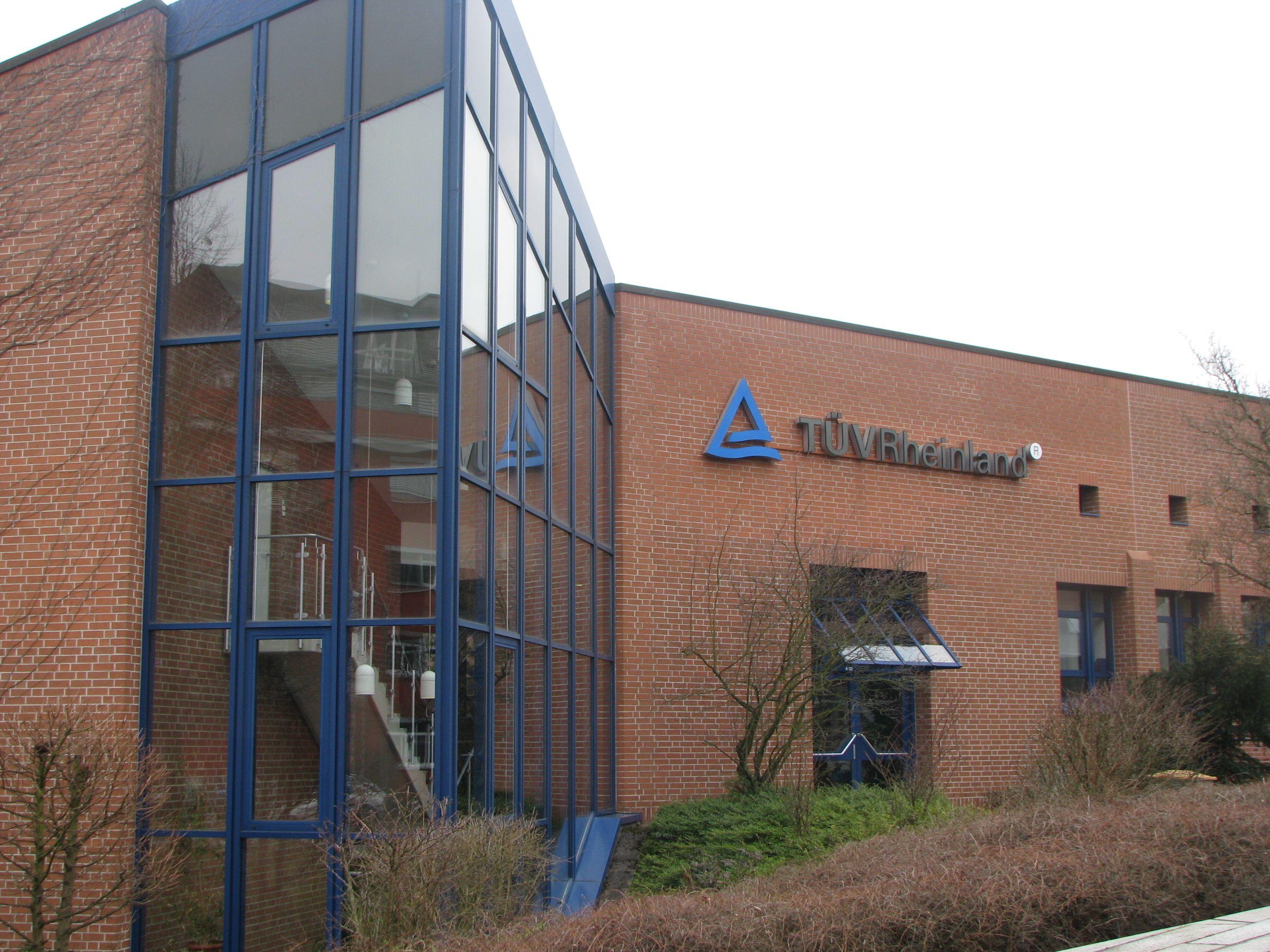 Tuv Schule Offnet Am Samstag In Nurnberg Die Labore Nurnberg Nordbayern De