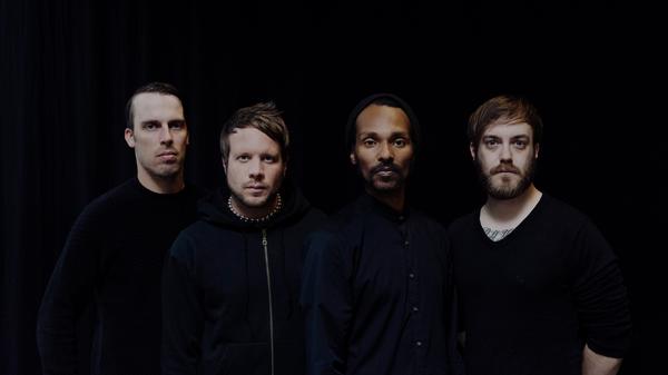 Auf einem bayerischen Metal-Festival darf natürlich auch eine bayerische Metalband nicht fehlen: Die Emil Bulls sind eine Alternative-Metal-Band aus München.