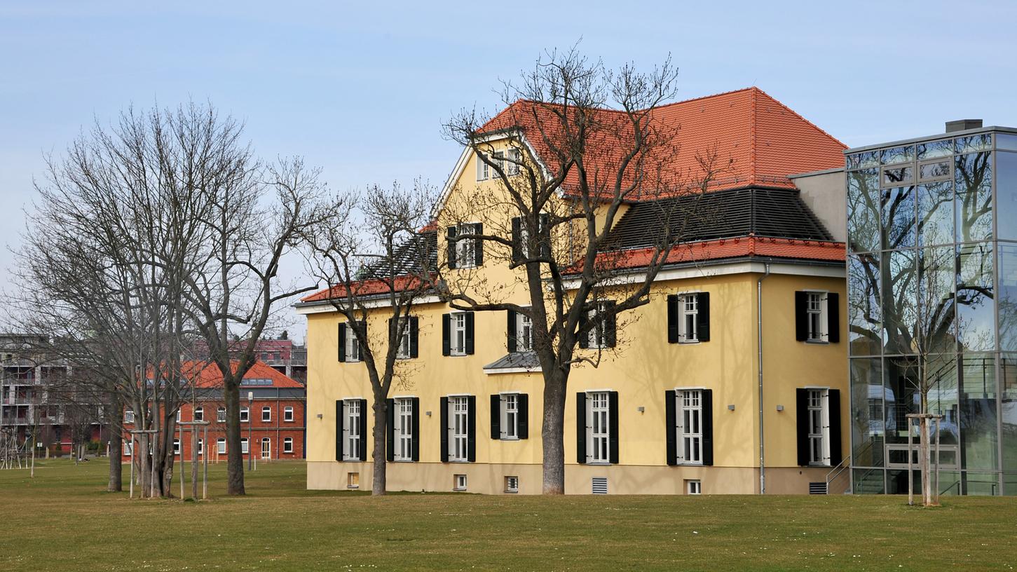 Die Wilhelm-Löhe-Hoschule im Südstadtpark.
