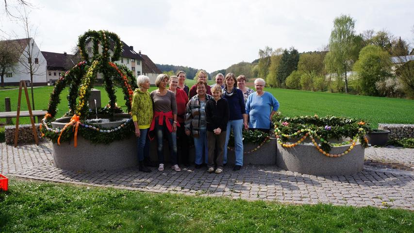 Bunte Augenweiden: Osterbrunnen in Schwabach und Umgebung