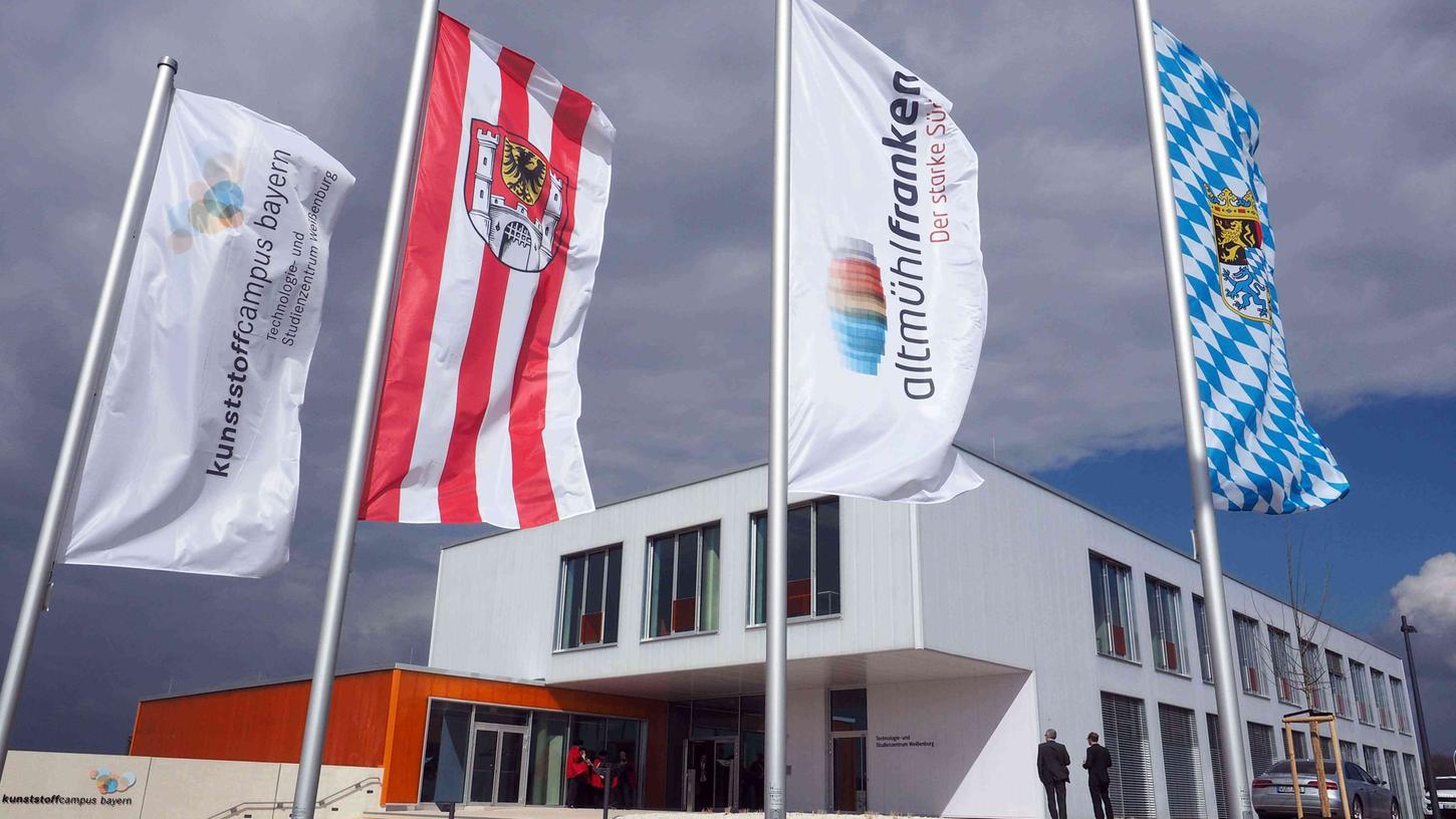 Kunststoffcampus Bayern feierte seine Eröffnung