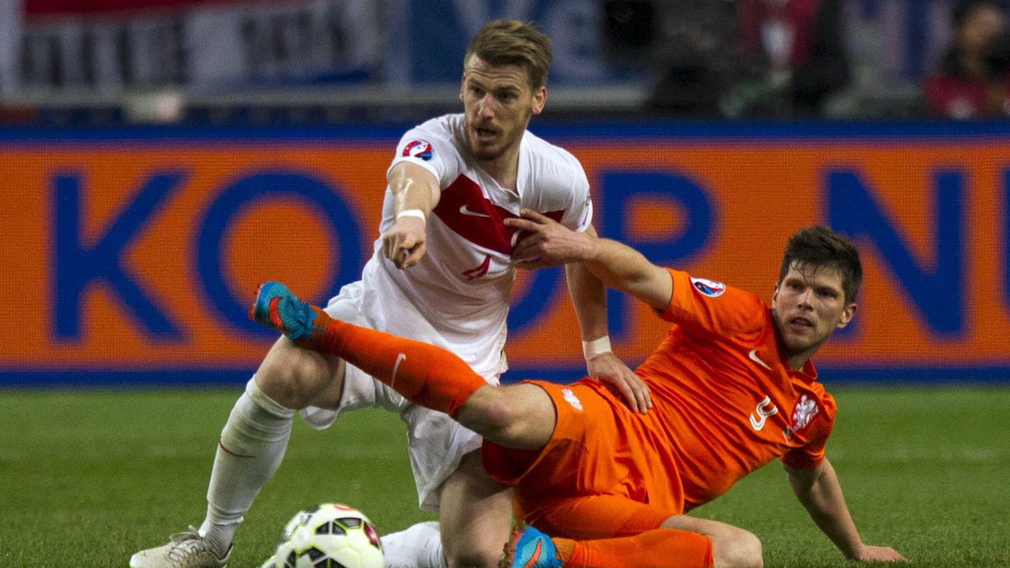 Viel Kampf, wenig Glanz: Die Niederlande um Schalkes Klaas-Jan Huntelaar tun sich in der EM-Quali schwer.