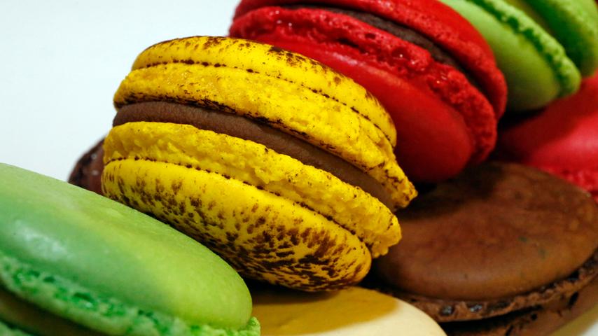 Bis zu 40 Sorten Macarons werden von der Catering-Firma "El Paradiso" pro Jahr hergestellt. Einmal im Monat kann man sie beispielsweise beim Sonntags-Brunch im Nürnberger Ofenwerk kosten. Oder im  Cafe "W2" an der Museumsbrücke.