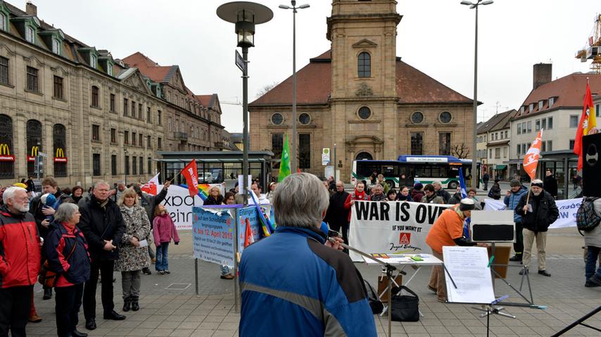 Für eine friedliche Zukunft: Ostermarsch 2015 in Erlangen