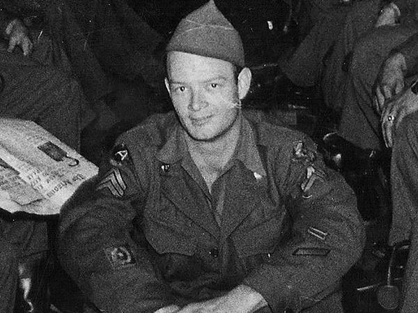 Leo Ryan während seines Einsatzes nach Kriegsende 1946 als Truppenführer in Nürnberg.