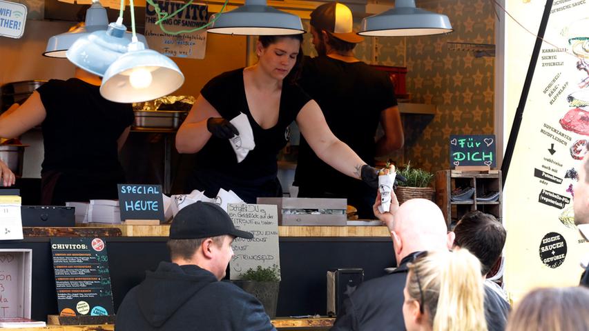 Bei dem aus Franken stammenden Format gibt es diesmal an mehr als 25 Trucks wieder leckerstes Streetfood auf die Hand. Bei dem aus Franken stammenden Format gibt es diesmal an mehr als 25 Trucks wieder leckerstes Streetfood auf die Hand.