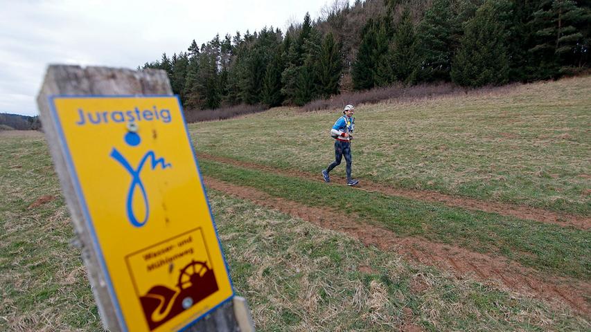 239 Kilometer zu Fuß: Nonstop auf dem Jura-Steig